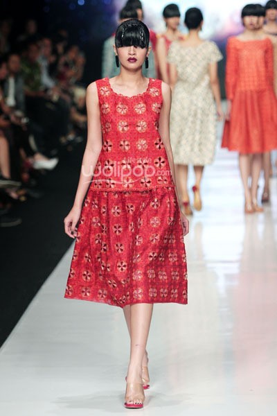 Jakarta, Indonesia - 24 Oktober 2013. Oscar Lawalata My Name is Andromeda. DEWI FASHION KNIGHTS Tale of The Goddess. Jakarta Fashion Week 2014 at Senayan City. Jakarta. [Foto: Mohammad Abduh/Wolipop]