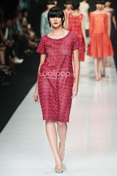 Jakarta, Indonesia - 24 Oktober 2013. Oscar Lawalata My Name is Andromeda. DEWI FASHION KNIGHTS Tale of The Goddess. Jakarta Fashion Week 2014 at Senayan City. Jakarta. [Foto: Mohammad Abduh/Wolipop]