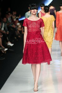 Jakarta, Indonesia - 24 Oktober 2013. Oscar Lawalata My Name is Andromeda. DEWI FASHION KNIGHTS Tale of The Goddess. Jakarta Fashion Week 2014 at Senayan City. Jakarta. [Foto: Mohammad Abduh/Wolipop]