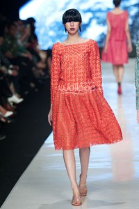 Jakarta, Indonesia - 24 Oktober 2013. Oscar Lawalata My Name is Andromeda. DEWI FASHION KNIGHTS Tale of The Goddess. Jakarta Fashion Week 2014 at Senayan City. Jakarta. [Foto: Mohammad Abduh/Wolipop]