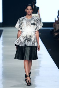 Jakarta, Indonesia - 23 Oktober. Kaal E Suktae by Lee Suk Tae. KOREAN CULTURAL CENTER. Jakarta Fashion Week 2014 at Senayan City. 23 Oktober 2013. Jakarta. [Foto: Mohammad Abduh/Wolipop]