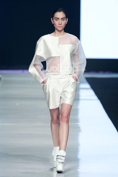 Jakarta, Indonesia - 23 Oktober. Kaal E Suktae by Lee Suk Tae. KOREAN CULTURAL CENTER. Jakarta Fashion Week 2014 at Senayan City. 23 Oktober 2013. Jakarta. [Foto: Mohammad Abduh/Wolipop]