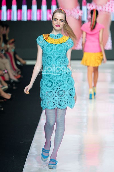 Jakarta, Indonesia - 23 Oktober. Lenny Agustin Knit My Day. THE BODY SHOP Present LENNI AGUSTIN. Jakarta Fashion Week 2014 at Senayan City. 23 Oktober 2013. Jakarta. [Foto: Mohammad Abduh/Wolipop]