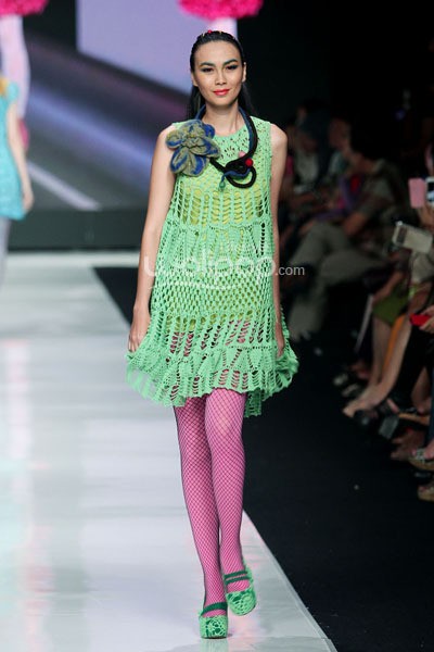 Jakarta, Indonesia - 23 Oktober. Lenny Agustin Knit My Day. THE BODY SHOP Present LENNI AGUSTIN. Jakarta Fashion Week 2014 at Senayan City. 23 Oktober 2013. Jakarta. [Foto: Mohammad Abduh/Wolipop]