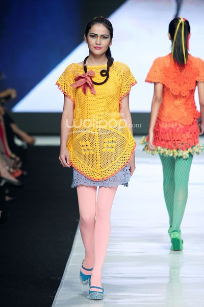 Jakarta, Indonesia - 23 Oktober. Lenny Agustin Knit My Day. THE BODY SHOP Present LENNI AGUSTIN. Jakarta Fashion Week 2014 at Senayan City. 23 Oktober 2013. Jakarta. [Foto: Mohammad Abduh/Wolipop]