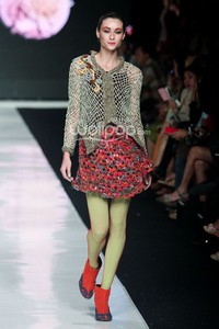 Jakarta, Indonesia - 23 Oktober. Lenny Agustin Knit My Day. THE BODY SHOP Present LENNI AGUSTIN. Jakarta Fashion Week 2014 at Senayan City. 23 Oktober 2013. Jakarta. [Foto: Mohammad Abduh/Wolipop]