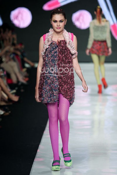 Jakarta, Indonesia - 23 Oktober. Lenny Agustin Knit My Day. THE BODY SHOP Present LENNI AGUSTIN. Jakarta Fashion Week 2014 at Senayan City. 23 Oktober 2013. Jakarta. [Foto: Mohammad Abduh/Wolipop]