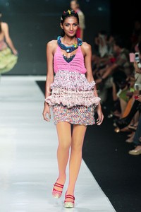 Jakarta, Indonesia - 23 Oktober. Lenny Agustin Knit My Day. THE BODY SHOP Present LENNI AGUSTIN. Jakarta Fashion Week 2014 at Senayan City. 23 Oktober 2013. Jakarta. [Foto: Mohammad Abduh/Wolipop]