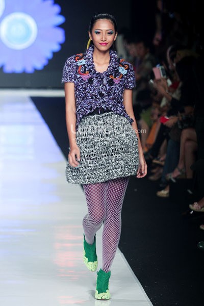 Jakarta, Indonesia - 23 Oktober. Lenny Agustin Knit My Day. THE BODY SHOP Present LENNI AGUSTIN. Jakarta Fashion Week 2014 at Senayan City. 23 Oktober 2013. Jakarta. [Foto: Mohammad Abduh/Wolipop]