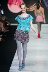 Jakarta, Indonesia - 23 Oktober. Lenny Agustin Knit My Day. THE BODY SHOP Present LENNI AGUSTIN. Jakarta Fashion Week 2014 at Senayan City. 23 Oktober 2013. Jakarta. [Foto: Mohammad Abduh/Wolipop]