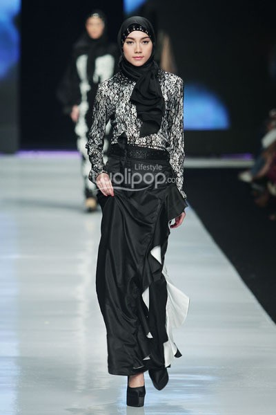 Jakarta, Indonesia - 24 Oktober. Nabilla Ayumi La Voyage De Lamour. Voyage Jakarta Fashion Week 2014 at Senayan City. 24 Oktober 2013. Jakarta. [Foto: Mohammad Abduh/Wolipop]