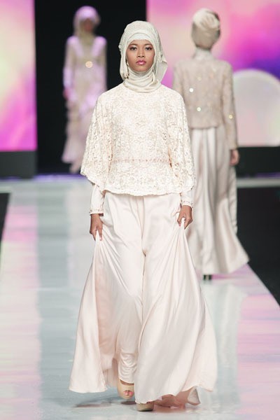 Jakarta, Indonesia - 24 Oktober. Nabilla Ayumi La Voyage De Lamour. Voyage Jakarta Fashion Week 2014 at Senayan City. 24 Oktober 2013. Jakarta. [Foto: Mohammad Abduh/Wolipop]