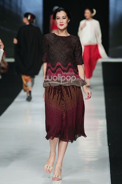 Jakarta, Indonesia - 24 Oktober. Obin Indonesia Memanggil. Jakarta Fashion Week 2014 at Senayan City. 24 Oktober 2013. Jakarta. [Foto: Mohammad Abduh/Wolipop]