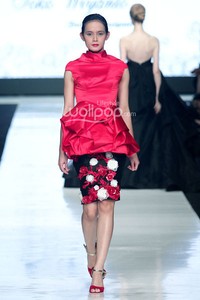 Jakarta, Indonesia - 23 Oktober. Soko Wiyanto Fiore. MAZDA YOUNG VIBRANT DESIGNERS Kodo soul of motion. Jakarta Fashion Week 2014 at Senayan City. 23 Oktober 2013. Jakarta. [Foto: Mohammad Abduh/Wolipop]