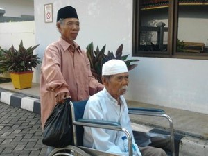 Pulang Kampung, Walang Masukkan Uang Rp 25 Juta ke Tas Keresek
