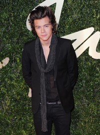 Lewat penampilannya tersebut, Harry Styles terlihat cool. Stuart C. Wilson/Getty Images.