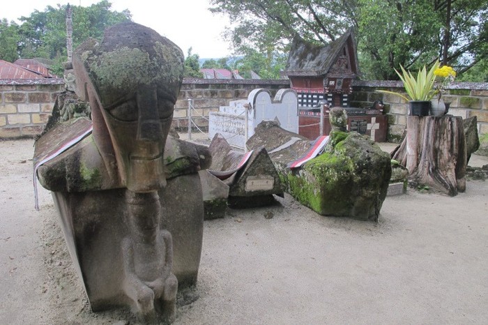 Kisah Kasih Tak Sampai di Pulau Samosir