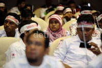 Hingga kini 100 negara telah memiliki Undang-Undang (UU) yang mengatur organisasi palang merah di negaranya masing masing-masing. Sementara PMI masih berlandaskan Keputusan Presiden Republik Indonesia Serikat No 25 Tahun 1950.