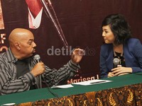     Bakal berada satu panggung dengan seorang legenda hidup, Sherina mengaku deg-degan. Gus Mun/detikHOT.