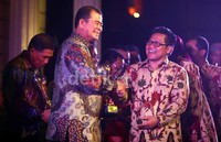 Penghargaan dalam hal pemberdayaan program transmigrasi ini juga diberikan kepada propinsi Jawa Barat, Lampung, Sulawesi Selatan, dan Nusa Tenggara Barat.
