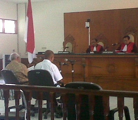 Menangis Saat Pledoi, Toto Hutagalung Tuding Setyabudi Memperalatnya