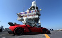 Mobil yang dibangun dari bahan serat karbon yang ringan namun kuat ini dibekali mesin V12 berkapasitas 6.5 liter dengan kekuatan 750 bhp. (dok Lamborghini).