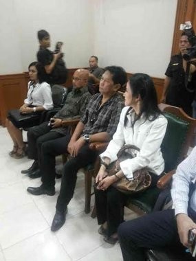 Andi Soraya dan Rudi Sutopo Terlihat Tenang di Sidang Cerai