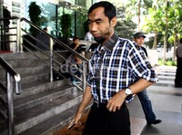 Sekretaris Fraksi PKS itu menyambangi gedung KPK untuk menjenguk Luthfi Hasan. Lamhot Aritonang/detikFoto.