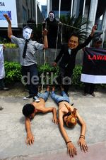 Aksi Teatrikal Tolak WTO