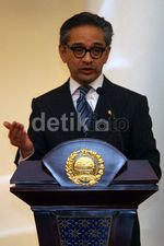 Menlu Australia Temui Marty Natalegawa