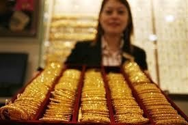 Sempat Anjlok ke Posisi Terendah, Harga Emas Dunia Stabil