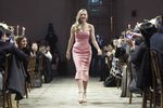 Kunjungi Seoul, Amanda Seyfried Pakai Hanbok