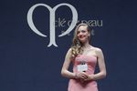 Kunjungi Seoul, Amanda Seyfried Pakai Hanbok