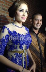 Wajah Bahagia Yasmine Wildblood dan Abi Yapto Usai Lamaran