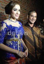 Wajah Bahagia Yasmine Wildblood dan Abi Yapto Usai Lamaran