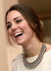 Tawa riang Kate Middleton. Chris Jackson/Getty Images.