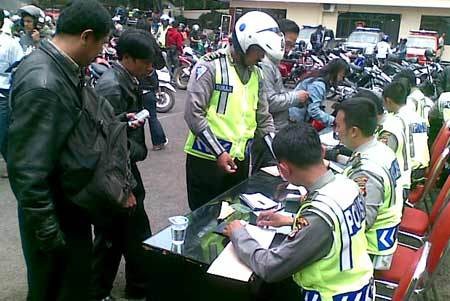 Dalam Sehari 2.000 Orang Ditilang di Semarang