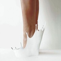 Sepatu yang diberi nama Cry Baby itu terinspirasi dari Alexandra, wanita yang pernah menyakiti hati Sebastian. Bentuk sepatu mirip cairan susu. Desainer lulusan New York University itu begitu merasa patah hati karena wanita yang dicintainya selalu cerita mengenai pria lain dan akhirnya kembali kepada mantan kekasihnya tersebut.