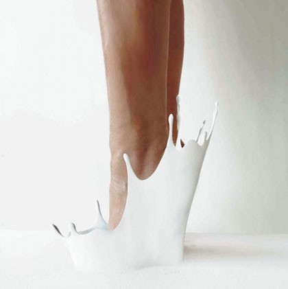 Sepatu yang diberi nama Cry Baby itu terinspirasi dari Alexandra, wanita yang pernah menyakiti hati Sebastian. Bentuk sepatu mirip cairan susu. Desainer lulusan New York University itu begitu merasa patah hati karena wanita yang dicintainya selalu cerita mengenai pria lain dan akhirnya kembali kepada mantan kekasihnya tersebut.