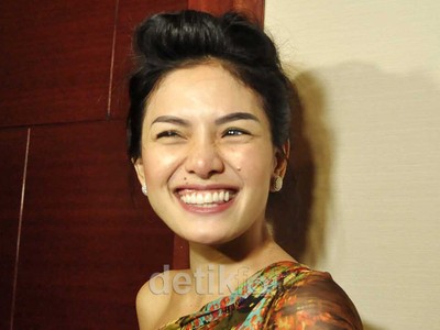 Nikita Mirzani Si Perampok Seksi