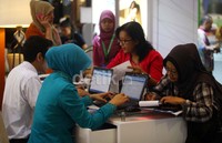 Mereka menawarkan berbagai paket umroh, haji, dan wisata muslim termasuk juga promo tiket penerbangan serta hotel.