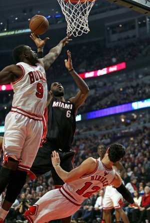 Bulls Beri Heat Kekalahan Kedua Beruntun