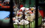 Buang Sampah Sembarangan akan Didenda