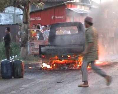 Mobil Pengangkut BBM Hangus Terbakar