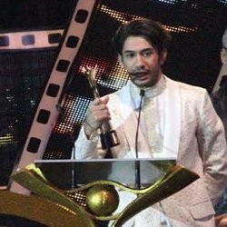 Piala Citra Ketiga, Momentum Emosional bagi Reza Rahadian
