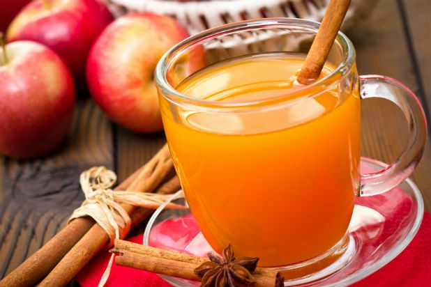 Teh Herbal dan Air Lemon Atasi Serak dan Sakit Tenggorokan