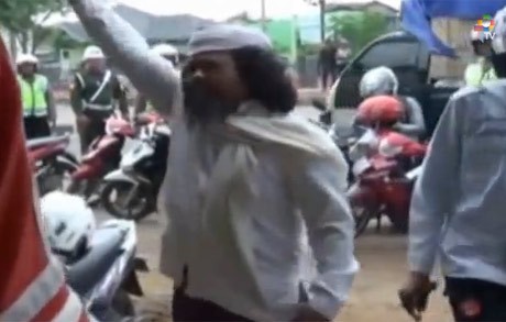 6 Ucapan Kasar Pria Bersorban kepada Polisi