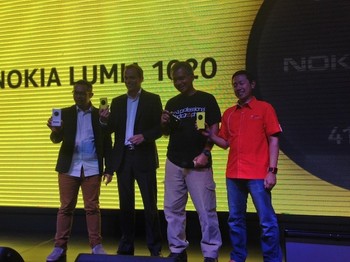 Sensor 41 MP yang dimiliki Nokia Lumia 1020 memiliki enam lensa optik Zeiss, dilengkapi dengan optical image stabilization.