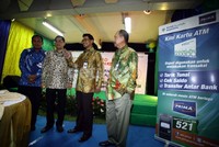 Jajaran direksi Bank Syariah Bukopin seusai memberikan keterengan pers terkait laba yang diperoleh.