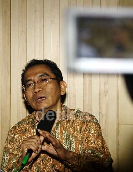 Adnan Pandu Berharap Seluruh Kepala Daerah Bisa Seperti Walikota Risma